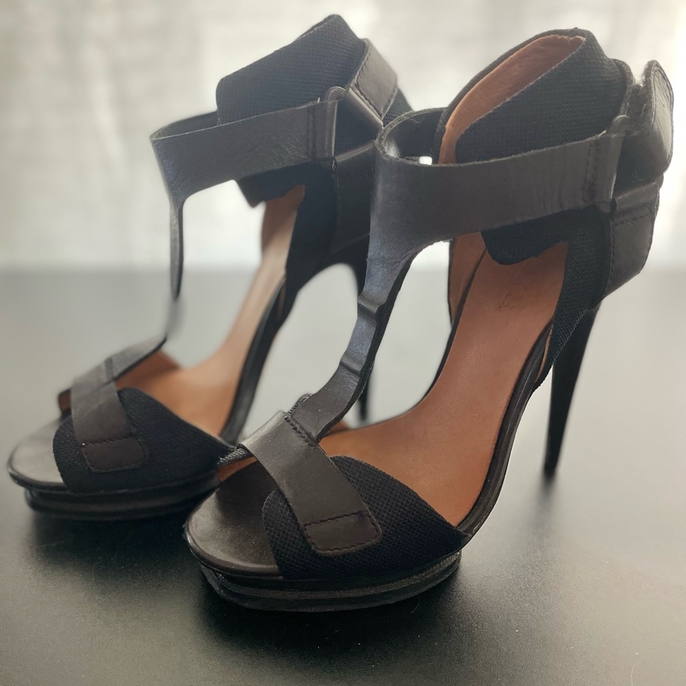 GUC L.A.M.B high heels